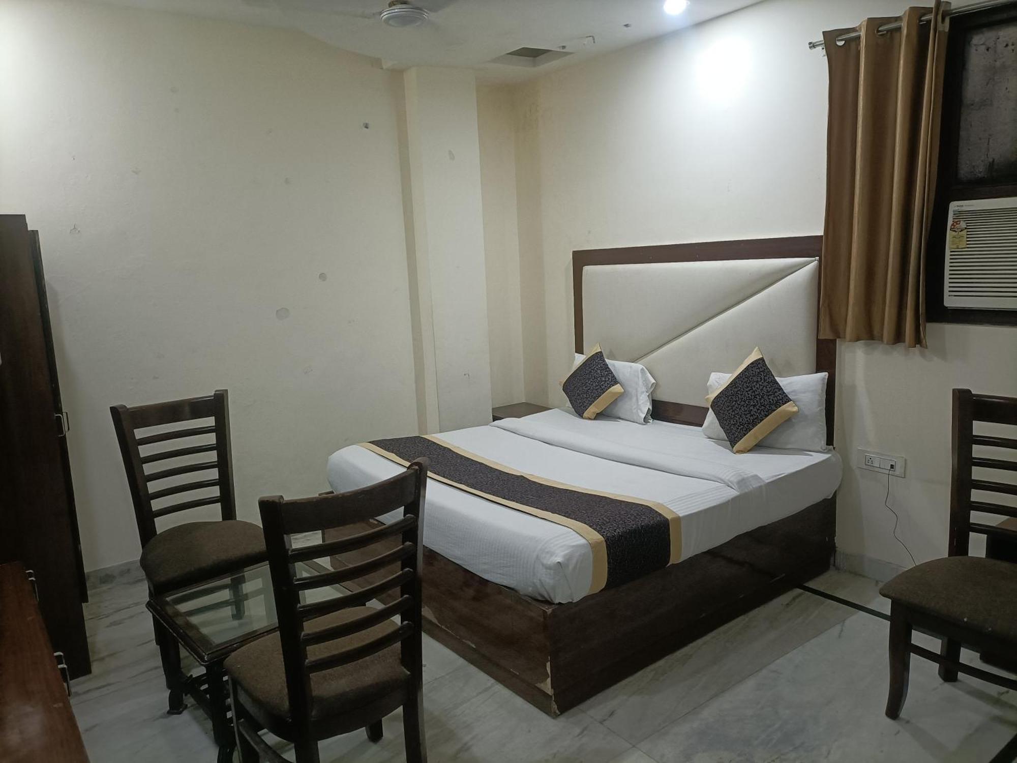 Hotel Ringer New Delhi Ngoại thất bức ảnh